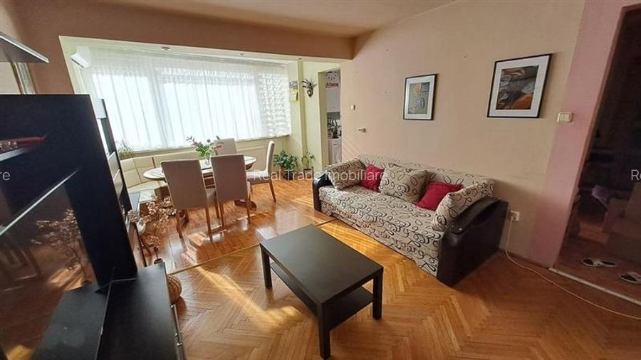 Apartament 3,5 camere, centrul nou, mobilat si utilat, parcare - 2