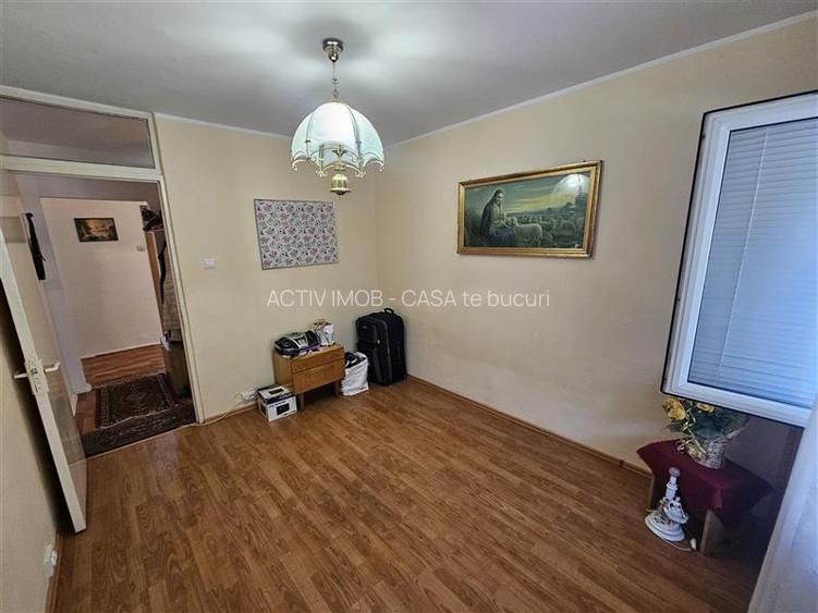 Resita, 3 Cam. Dec., Mobilat+Utilat, Parter Inalt, Micro 4 - 28