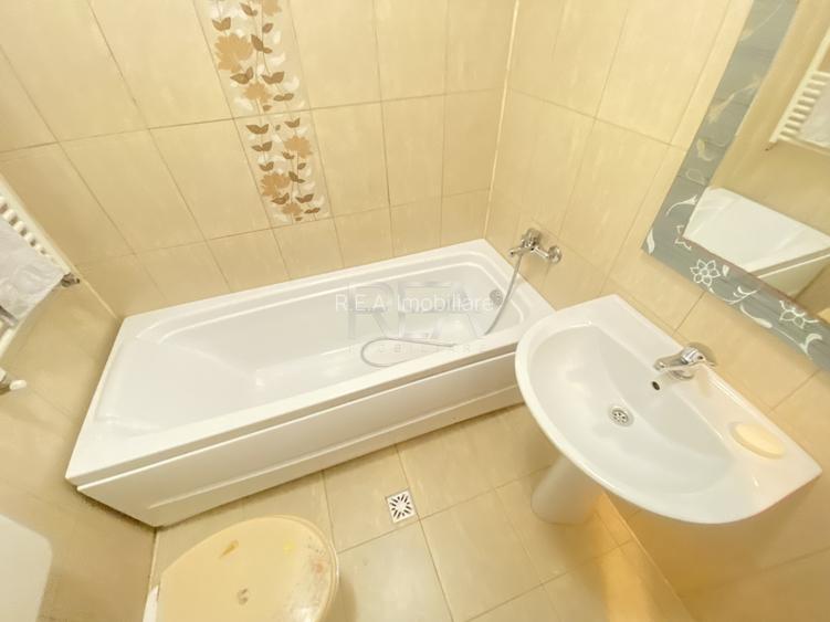 2 Camere- Bloc 2014-Eroii Revolutiei - 8