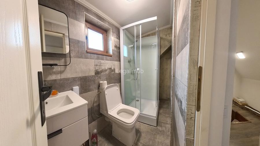 Apartament  la casa, centrul istoric - format din 2 garsoniere - 7