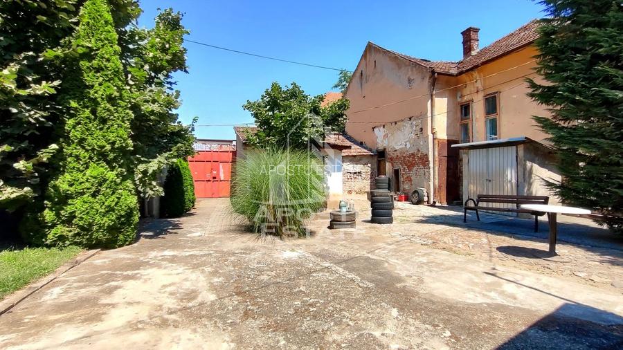 Casa la curte comuna 4 camere, zona Centrala - 22