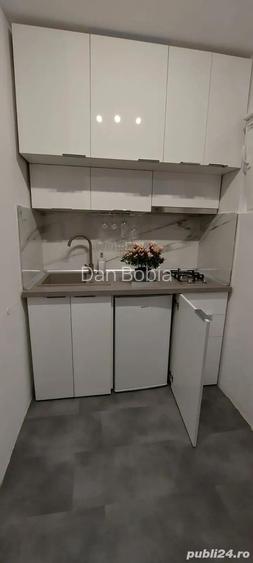 Garsoniera compacta impecabila 10 min M 1 Decembrie 1918 DB1977 - 2