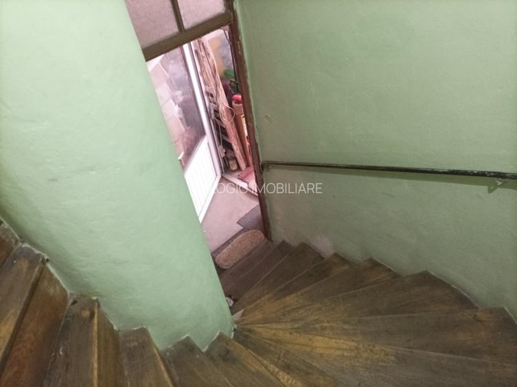 Casa 4 camere libera la vanzare zona Central - 15