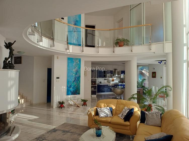 REȘEDINȚĂ DE LUX ÎN CENTRUL BAIA MARE – DESIGN INOVATOR ȘI CONFORT DE EXCEPȚIE - 4