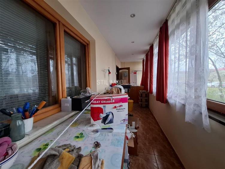 Liber, apartament 3 camere, Nicolina 2, baie cu geam, 60 mp utili - 15