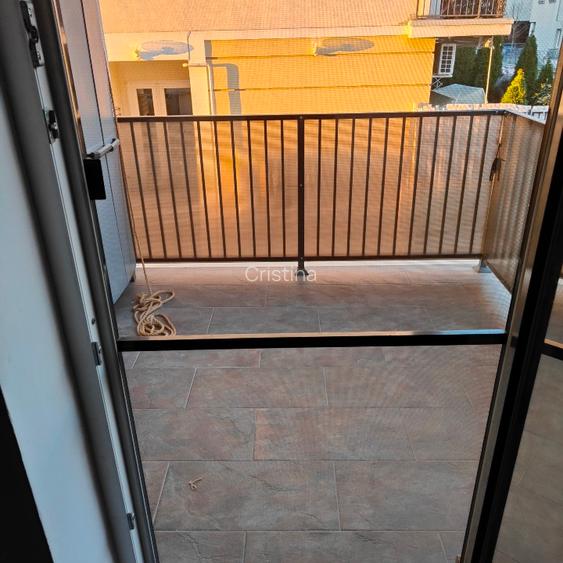 Închiriez apartament cu 2 camere – 55 mp + balcon 6 mp – bloc nou + parcare  - 6