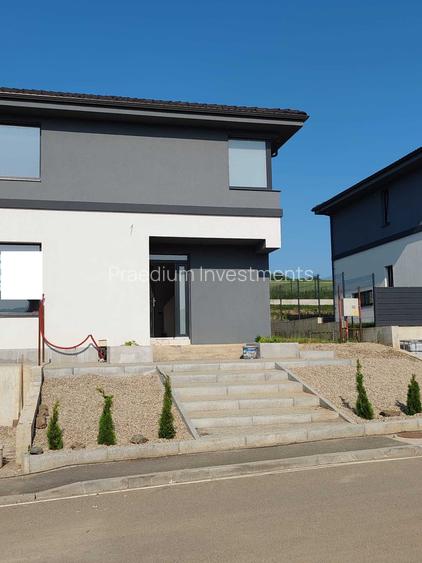 Casa individuală 5 camere in Corușu - 2