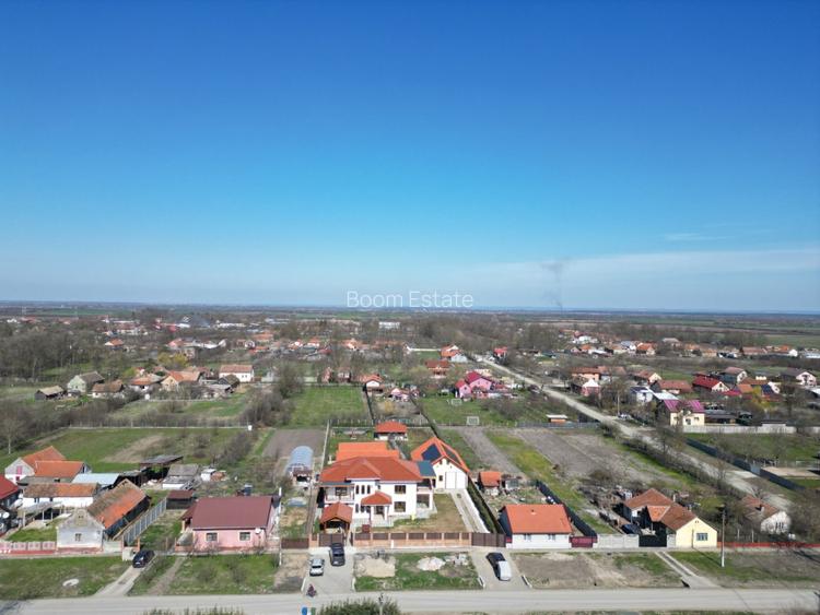 Casa Exclusivista, Teren Generos, Comision 0% - 3