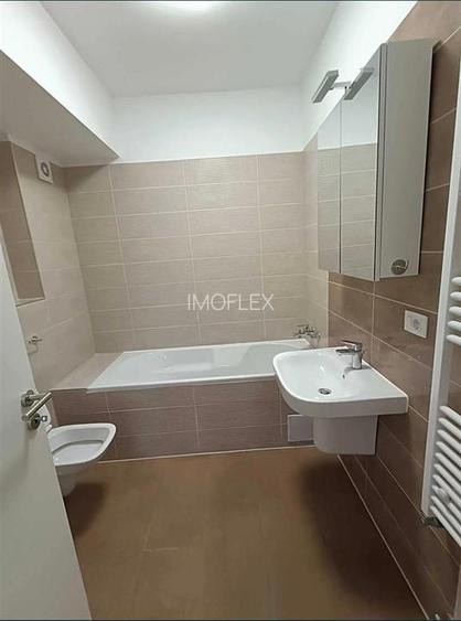 Apartament 3 camere, 80 mp, zona Tractorul - 6