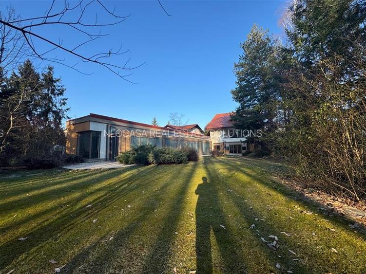 VILA IMPRESIONANTA LANGA PADURE // PISICINA INTERIOARA // TEREN 1700 MP - 6