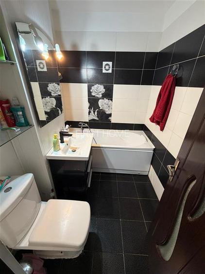 Apartament 3 camere, , Electrica - PNL, etaj 6 , mobilat si utilat - 11