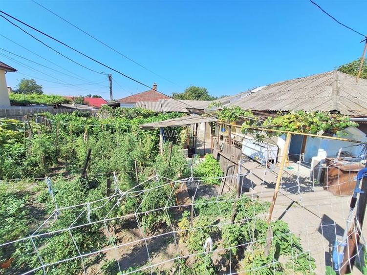 Teren 371 mp curti constructii+casa 5 camere si anexe, zona Izvoare - 21