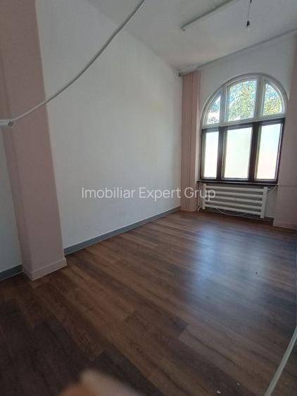 Mihai Bravu ,Iancului  10 Euro/mp birouri, depozit ,productie - 10