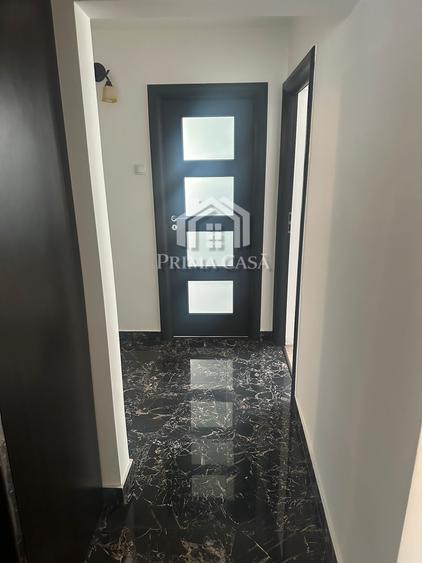 Apartament cu 4 camere zona Micro 14 110mp etaj inferior Pret: 120.000 neg.