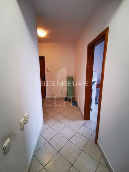 Apartament 2 camere în zona Calea Turzii