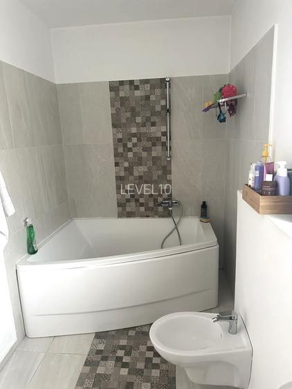 Vilă de vânzare | Bucurestii Noi | 5 camere | Garaj - 14