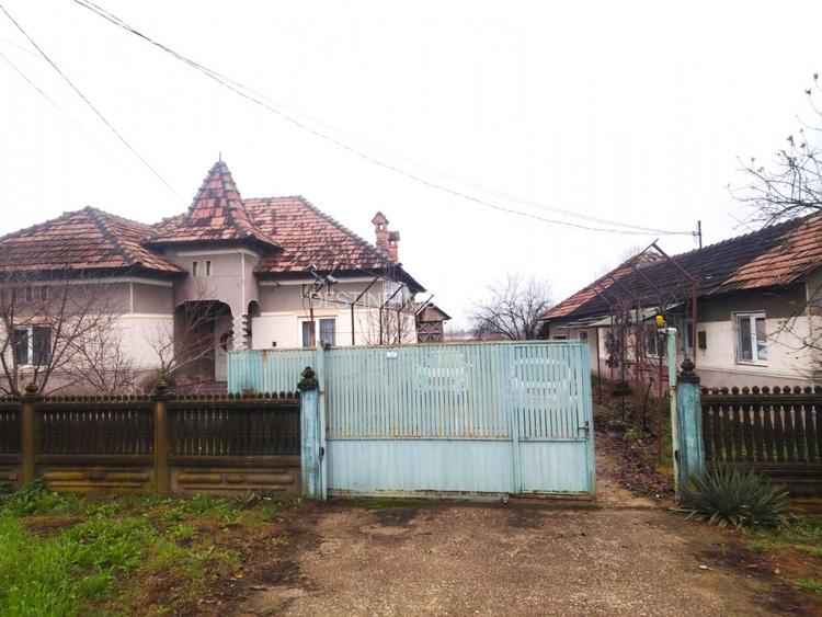 Proprietate multifunctionala cu potential rezidential si comercial - 2