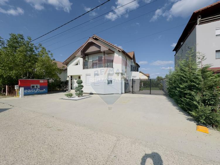 Casă / Vilă 5 camere,piscina Cart.Orizont 2 zona Metropolitana Oradea - 10