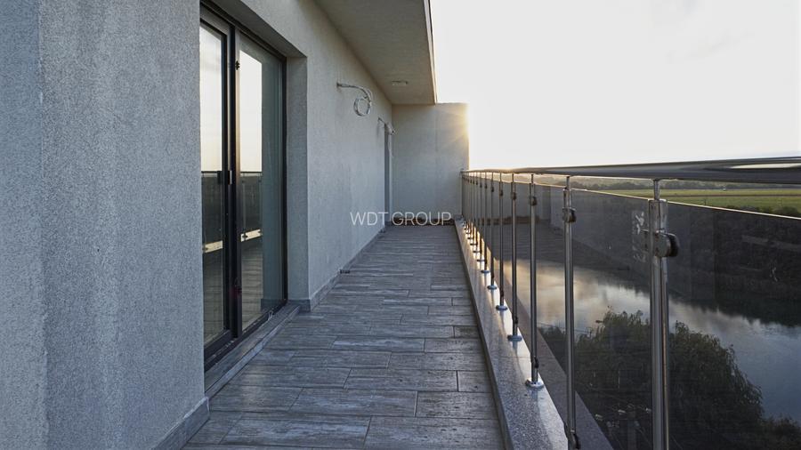 Penthouse 4 cam 245mp, terasa 106mp, Mamaia-Nord - 14