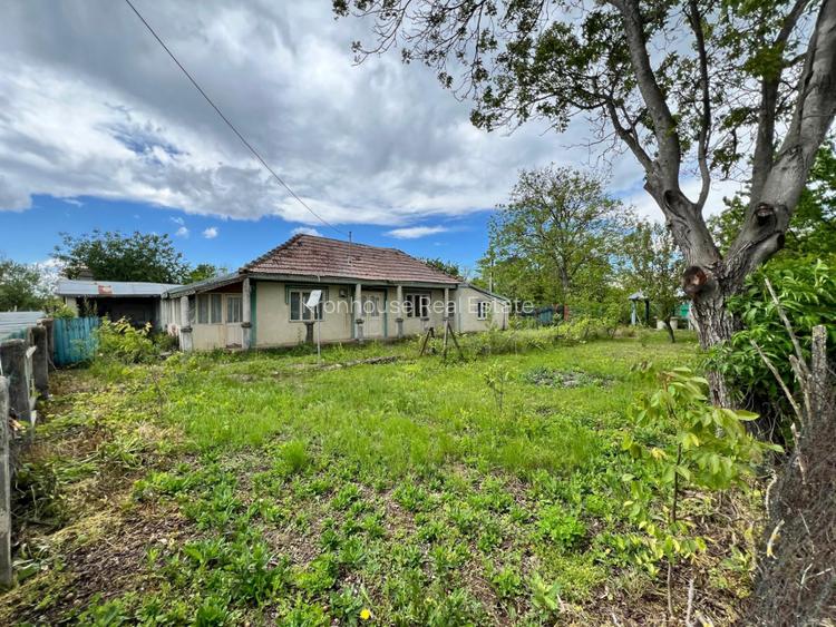 Casa + teren 4430 mp, vie si pomi fructiferi, 22 km de Tecuci - 31