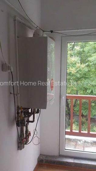 Unirii Închiriez spațiu birou la mansarda vila 3 cam nemobilat 1 loc parc curte - 2