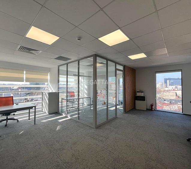 Piata Victoriei -spatii birouri,  170 mp SI 322 mp - 7