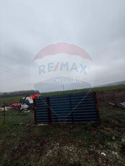 Teren de vanzare - 3