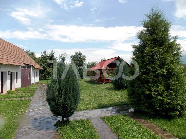 Pensiune la cheie 13 camere  15 locuri parcare si teren 3000 mp - 10