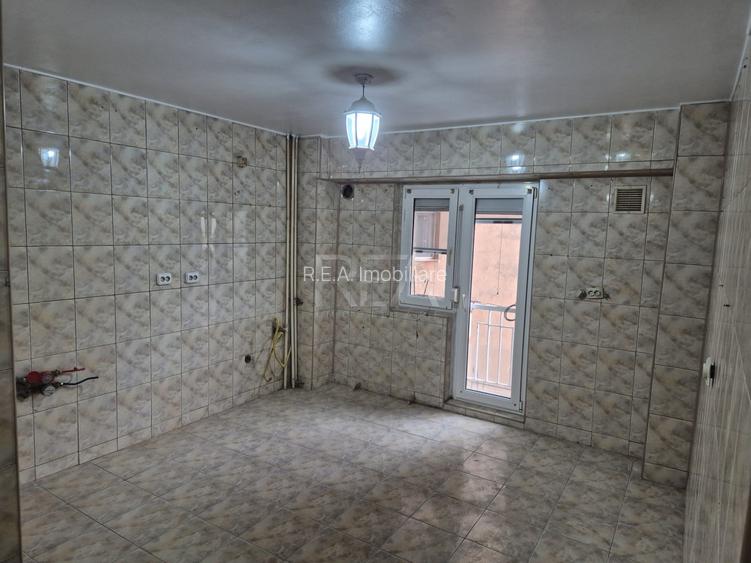 4 camere, et 3/8, SU 94 mp, bloc 1994, anvelopat/Lujerului-Virtutii - 13