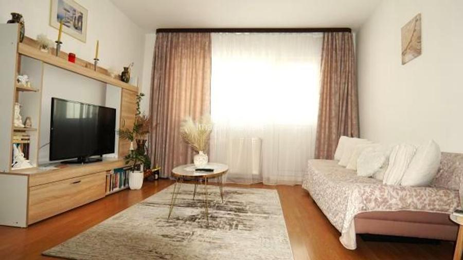 Ofertă rară! Vanzare Apartament 3 camere Micro 5, Balaban - zona Hyper - 3