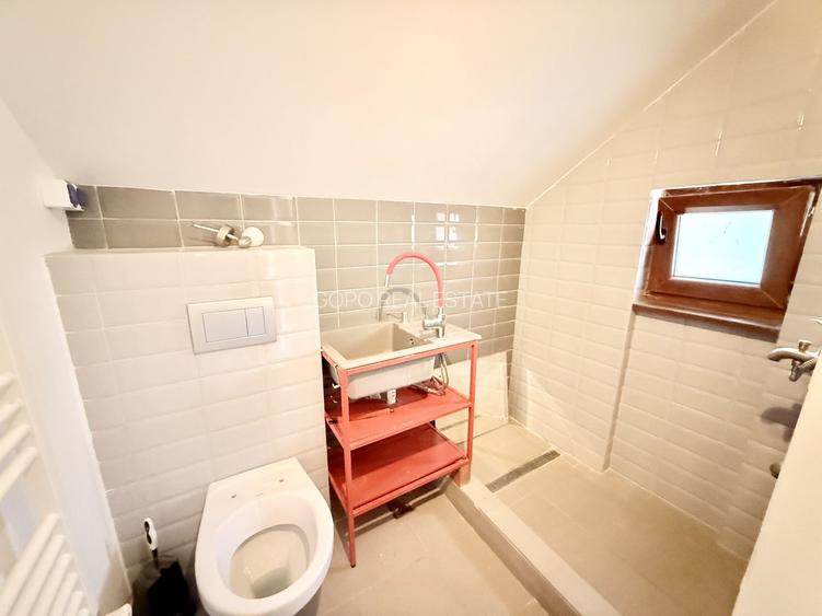 Doua etaje in vila pe malul lacului Grivita birouri rezidential - 23