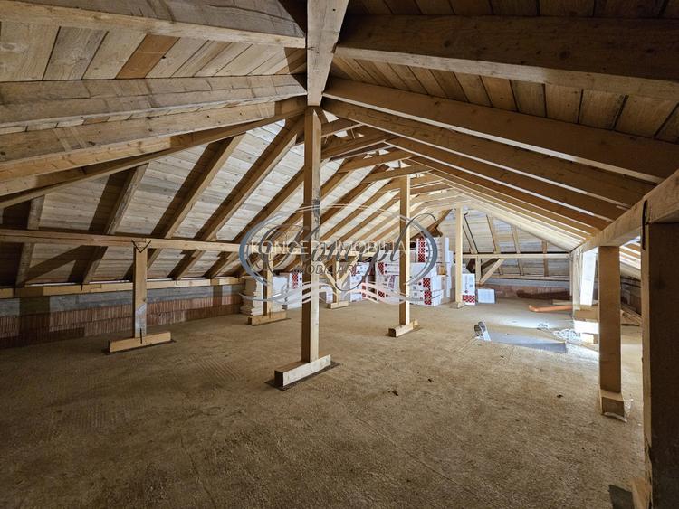 Casa eficienta energetic, noua, cu pod mansardabil generos - 8