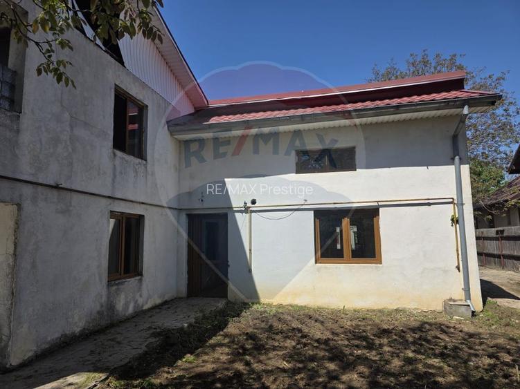 Vilă vedere la lac teren 1562 mp + casa secundara veche  Snagov - 9