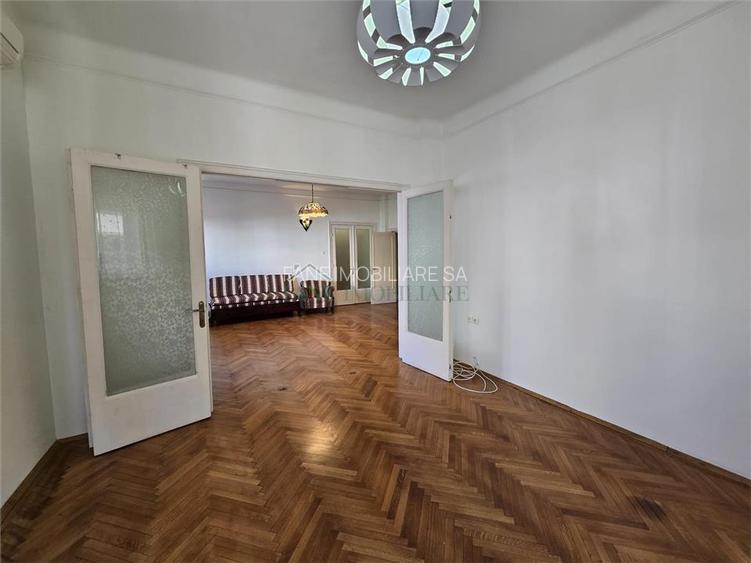 Inchiriere ap 5 camere, garaj, ultracentral. - 11