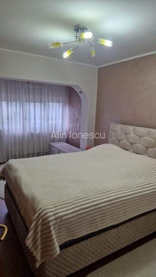 Apartament 3 camere, central - 9