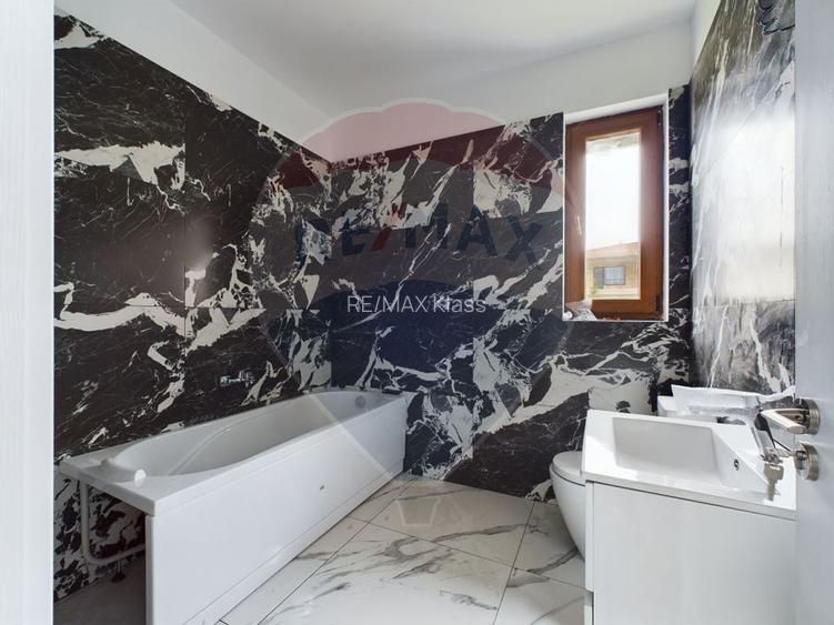 Casa de vanzare + teren 1000 mp - 14