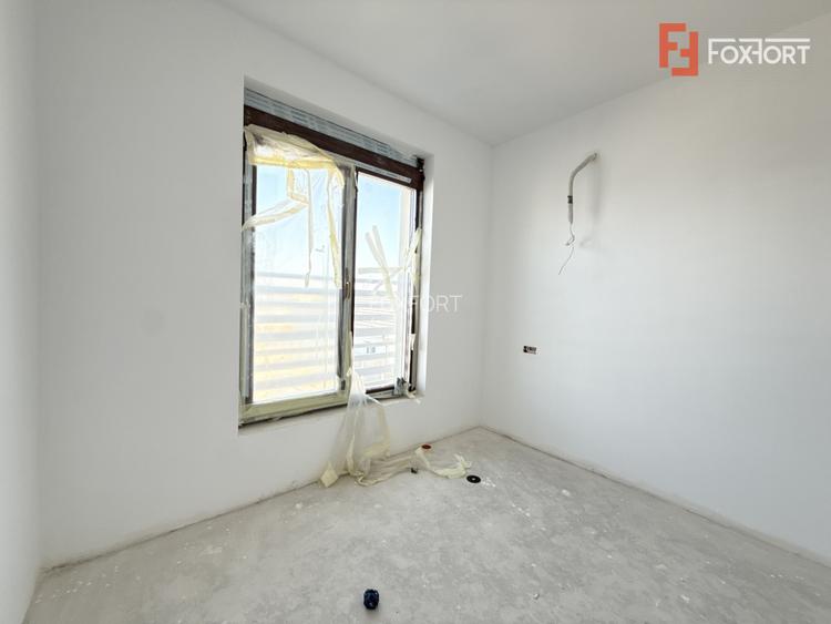 Duplex 4 camere situat la drum asfaltat, in Sacalaz - 18