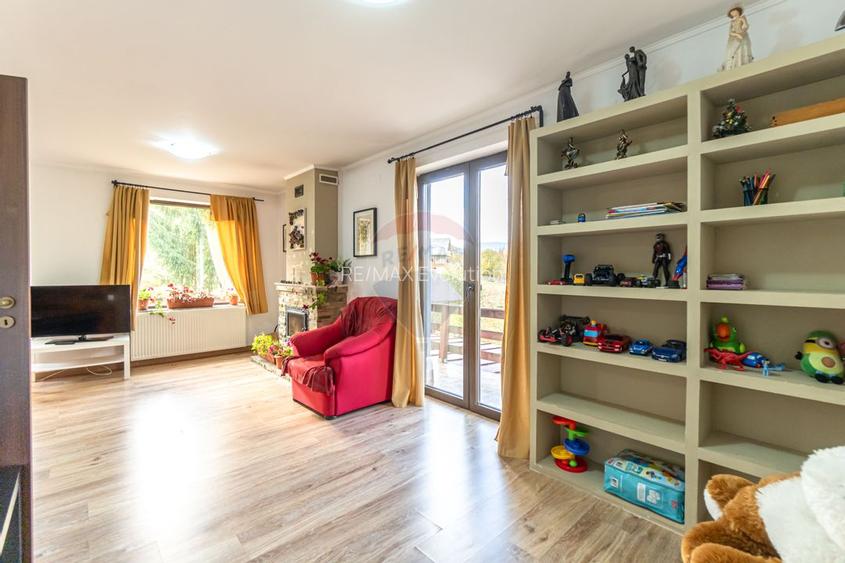 CASA cu finisaje premium de vânzare în FUNDATA, BRAȘOV| COMISION 0% - 17