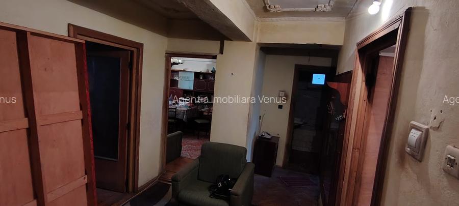 Apartament 4 camere etaj 1 str.Calea Nationala - 5