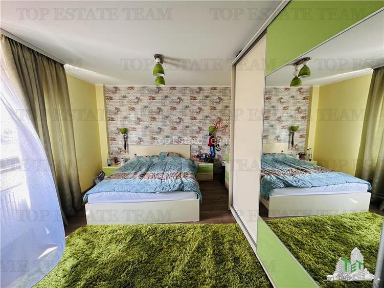 Vila superba 360 mp construiti, 524 mp curte, 6 camere, P+1+M ROSU - 24