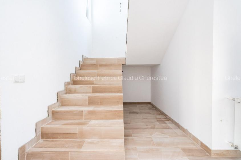 Casa de v&acirc;nzare p+1 - 3