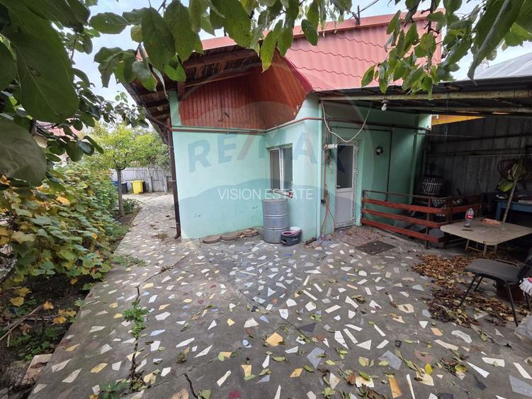 Ansamblu casa de locuit, hala productie ,spatiu de birouri si teren - 22