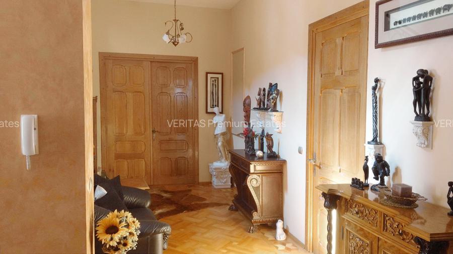 Casa impresionanta de vanzare Cotroceni, teren 680 mp, renovata, garaj dublu - 6