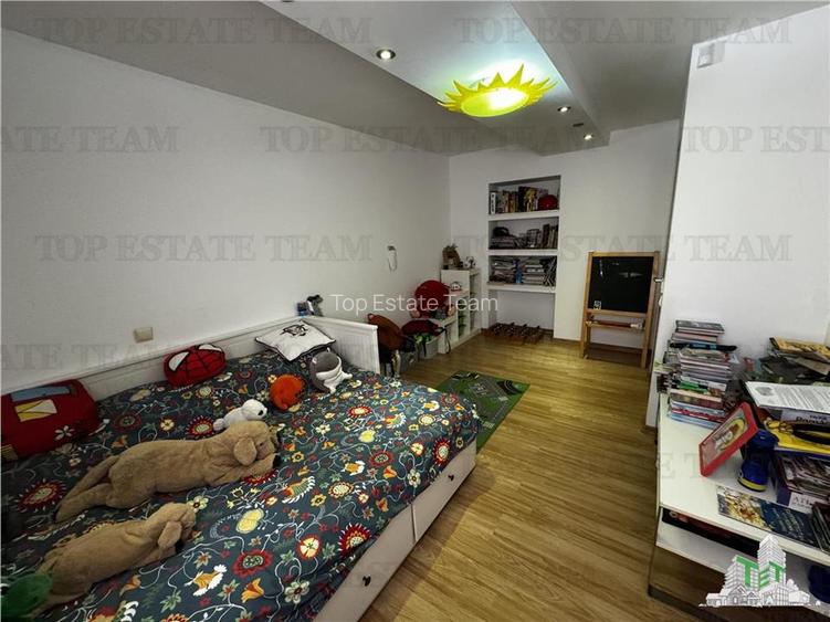 Zona Primarie Mogosoaia | Complex de case cu bariera | Curte cu foisor - 19