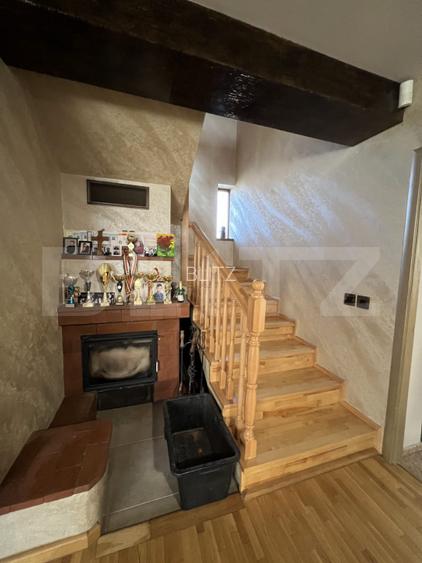 VILĂ deosebita cu piscina si panorama spre padure - 3