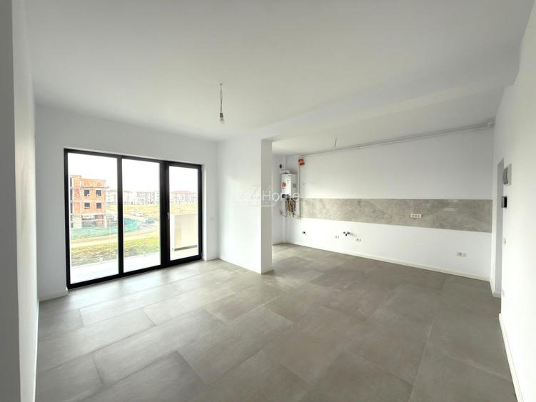 FINALIZAT. Etaj 1. Bloc la asfalt. Balcon mare. Loc de parcare. - 2