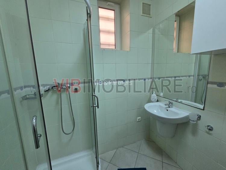 Garsoniera la demisol | Piata Romana - 4