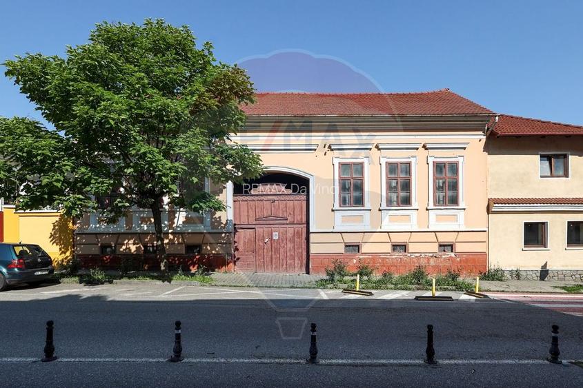 Casă / Vilă cu 10 camere de vânzare în zona Ultracentrală Râșnov - 6