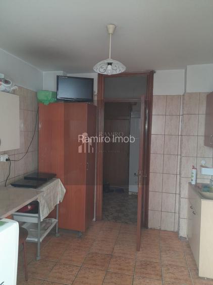 Apartament 3 camere decomandat Drumul Taberei - 5