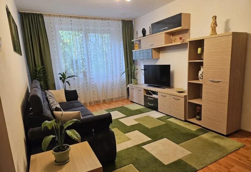 Apartament 3 camere etaj 2 zona Gorjului